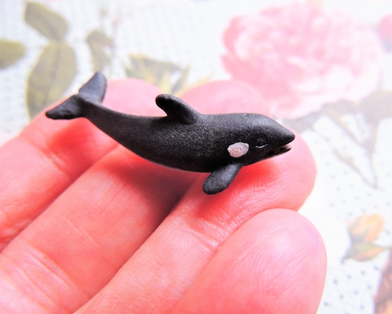 MINIATURE ORCA Killer Whale Sea Animal Figure Dollhouse Fairy