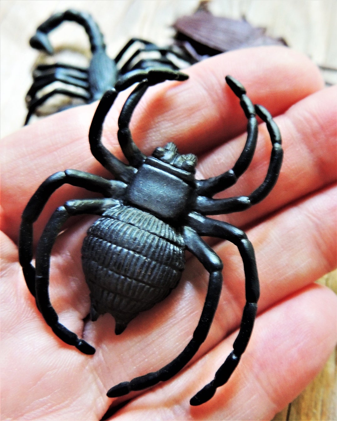 MINIATURE SPIDER Insect Animal Figures Figurines Fairy Garden Dollhouse ...