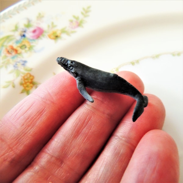 MINIATURE HUMPBACK WHALE Tiny Animal Figurine Figures Fairy Garden Dollhouse Terrarium Diorama Small Mini Micro Miniatures Sea Ocean Minis