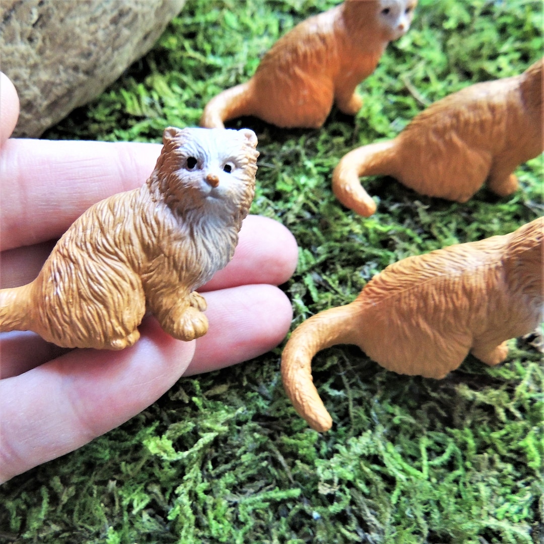 CAT MINIATURE ANIMAL Figurines Fluffy Kitten Farm Animal Plastic Mini
