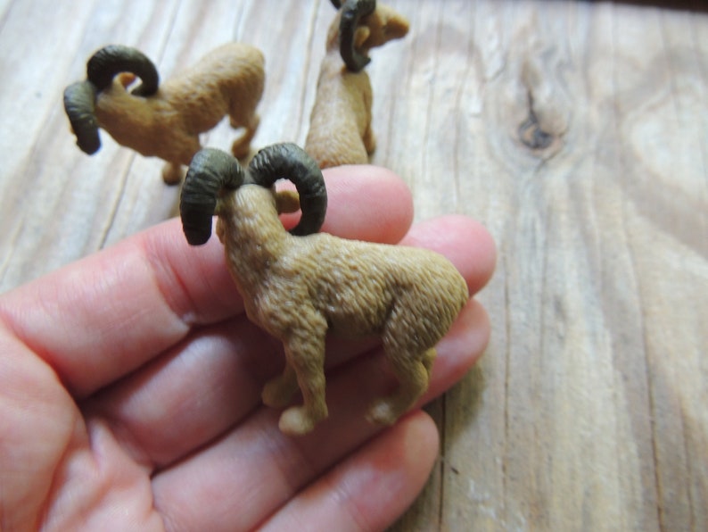 MINIATURE RAM Animal Figurines Fairy Garden Diorama Dollhouse Terrarium ...