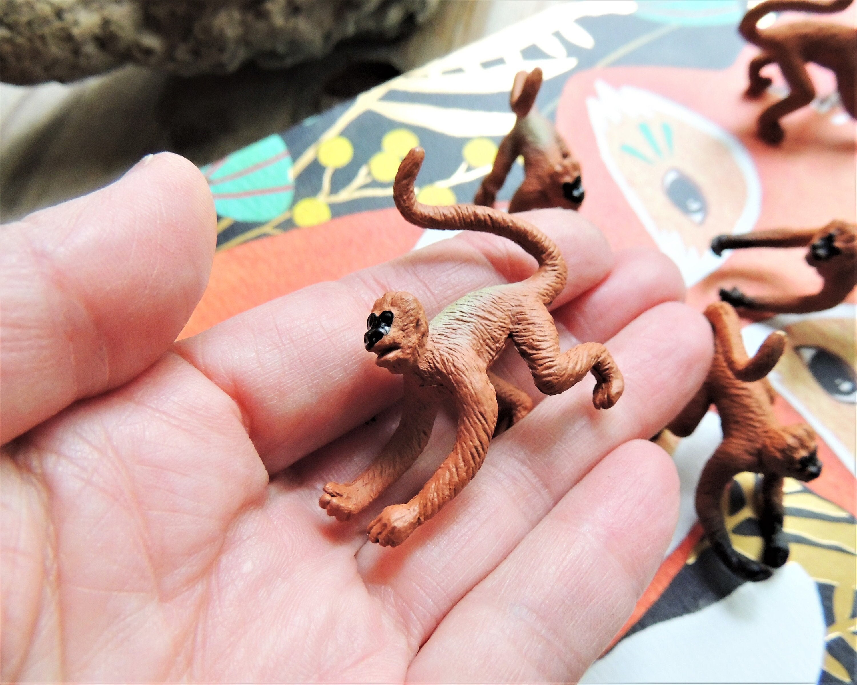 MINIATURE ANIMALS Spider Monkey Plastic Animal Figure Figurines