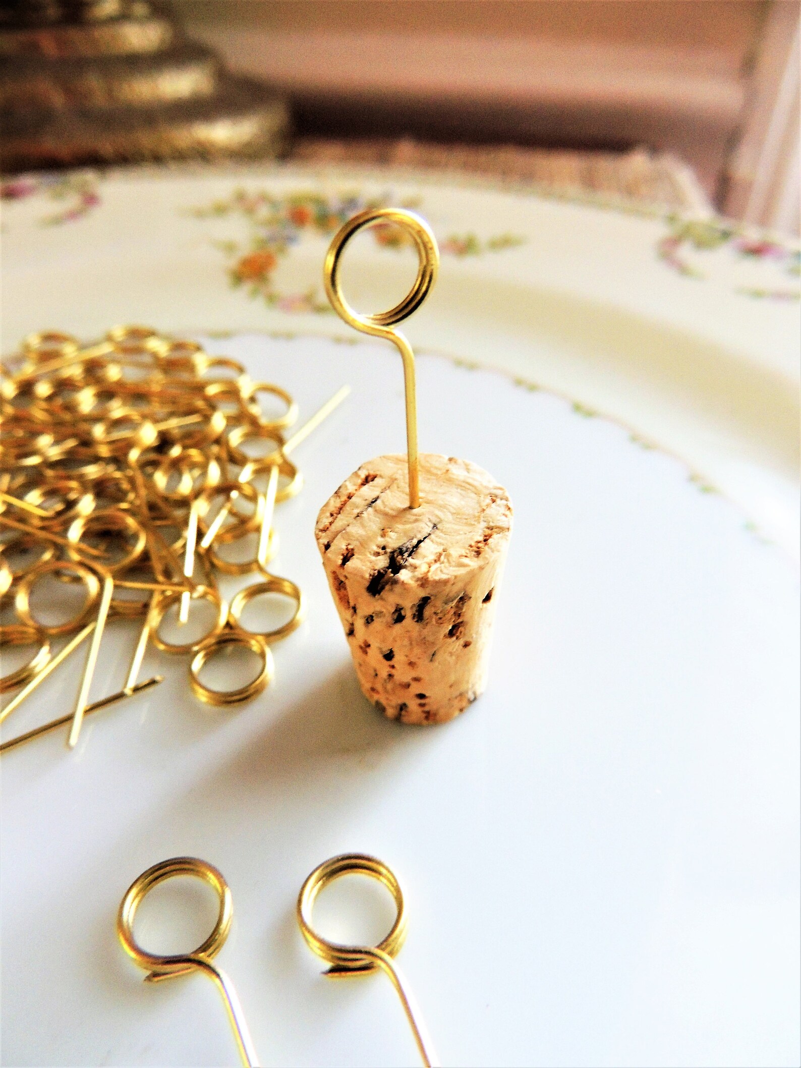 PLACE CARD HOLDER Wire Gold Holders Photo Clip Holder Diy Table Number ...