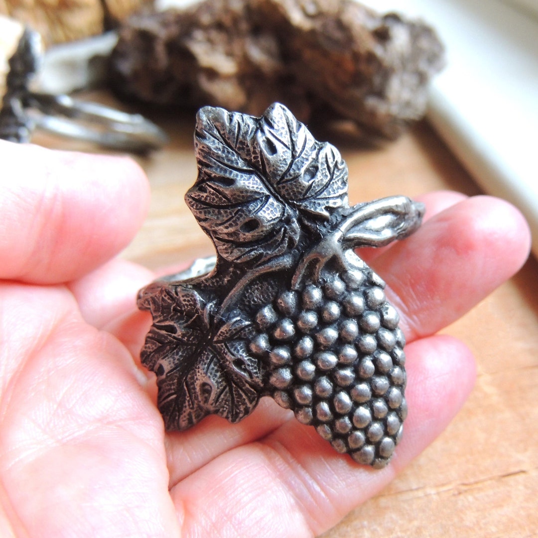 Set of 6 Pewter Grapevine Napkin Rings: Vintage Table Decor Holders - Etsy