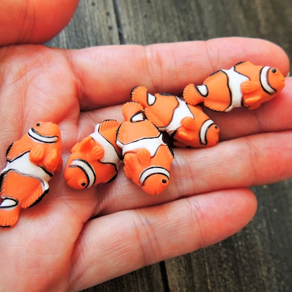 MINIATURE CLOWNFISH Set of Sea Animals Figure Figurine Fairy Garden  Dollhouse Terrarium Diorama Small Miniatures Micro Mini Clown Fish Ocean -   Canada