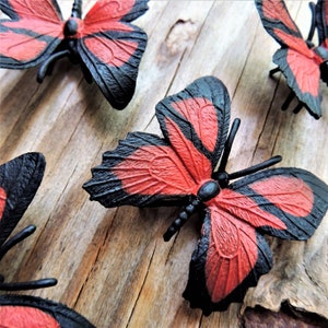 MINIATURE BUTTERFLY Insect Animal Figures Figurines Dollhouse Fairy Garden Diorama Terrarium Supply Small Plastic Mini Accessory Miniatures