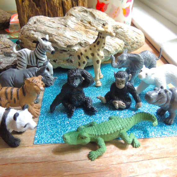 Safari Animal Toys Figures, 12 PCS Realistic Jumbo Wild Jungle Animals