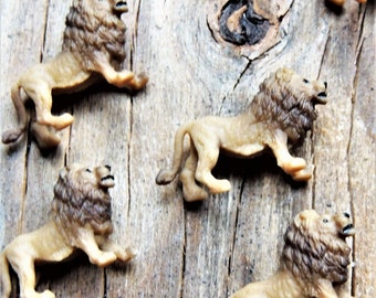 Löwe MINIATUR TIERE Figuren Mini Löwen Safari Zoo Figur Puppenhaus Diorama Terrarium Lieferungen kleine winzige Miniaturen für Fairy Garden