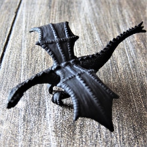 MINIATURE DRAGON Black Tiamat Figurines Figures Fairy Garden Dollhouse Diorama Terrarium Supply Small Miniatures Fairy Tale Fantasy Mini dnd