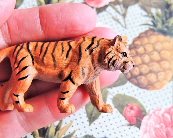 tiger figures