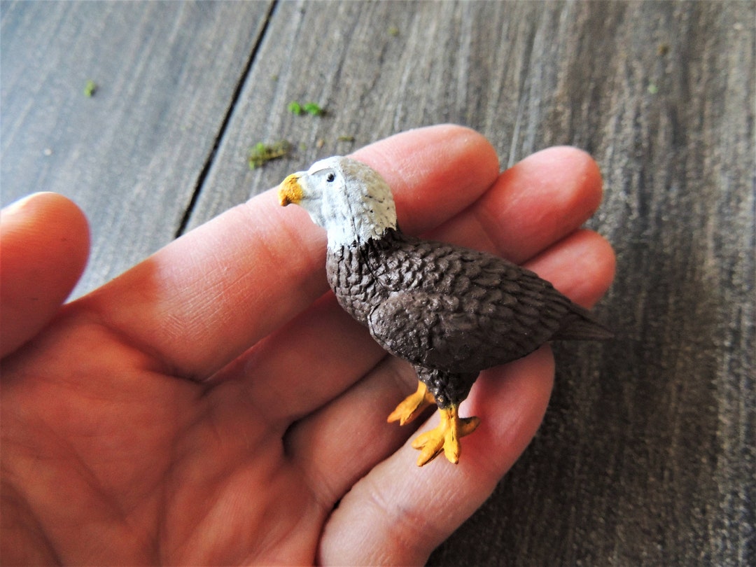 MINIATURE EAGLE Bird Animals Figure Figurine Dollhouse Fairy Garden