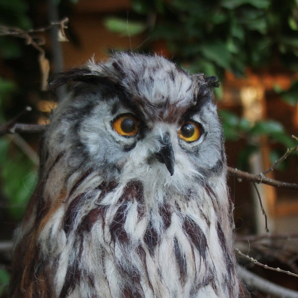 Artificial Wool Felting Eagle Owl - Handmade Needle Felted Owls Sculpture - Fancy Birds For Office/Home Decor - Unique Fiber Art Collection