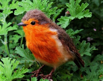 Needle Felted bird, Handmade Bird, Needle Felted Bird, Bird Sculpture, Red Robin, Christmas Robin, Robin Red Breast, Bird Figurine,