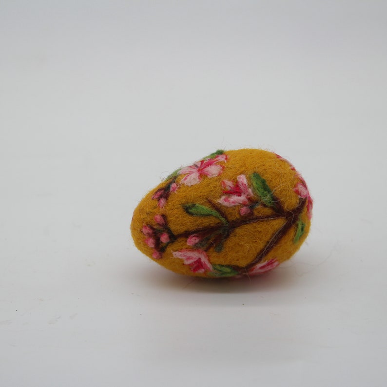 Needle felted Waldorf Easter egg/Bloomy Plum/needle felt by Daria Lvovsky image 9
