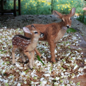 Mother-deer and a fawn, Needle Felted Animals, Needle felted deer, Needle felted animal image 8