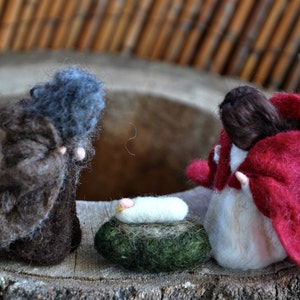 Needle felted Nativity Scene. Nativity Set. Waldorf Education. 3 pieces. Made to orders image 4