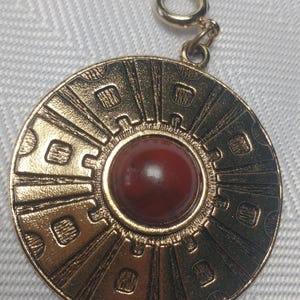 Sarah Coventry Pendant 1970s Necklace