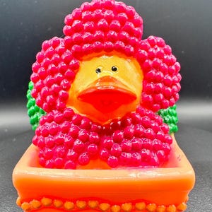 ¡Pato Flower Power! Un pato Blinged único y especial para regalo, crucero o jeep.