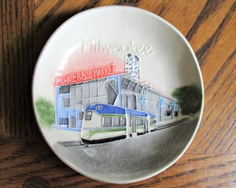 Milwaukee Public Market ring dish, Third Ward & the Hop Streetcar for soap, treats, etc. Handcarved Ceramic original. Arrives gift bagged!