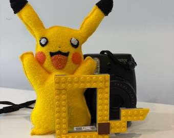 Gele lijst geïnspireerd op een elektrisch personage: past op Instax-minifoto's