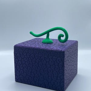 OPTCG opbergdoos voor kauwgom | 3D-geprinte doos met duivelsfruitpatroon met magnetische sluiting en steel | Geschikt voor 100 kaarten | Door fans gemaakt item