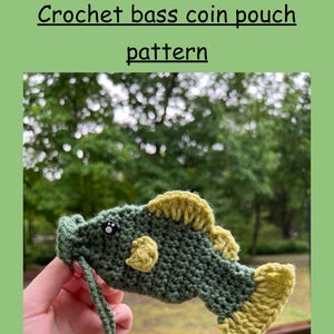 Crochet bass coin pouch pattern