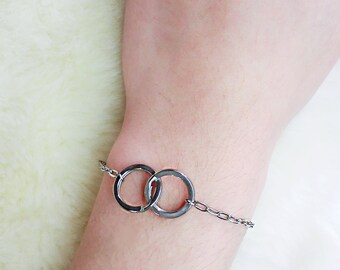 BTS V Inspired Interlocking Jump Rings Bracelet, Bangtan