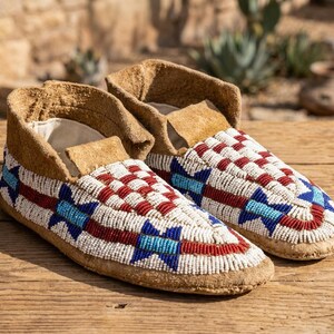 Handmade Beaded Suede Leather Moccasins | Southwestern Native Beadwork Art Shoes | Powwow-Regalia Dance Festival Footwear