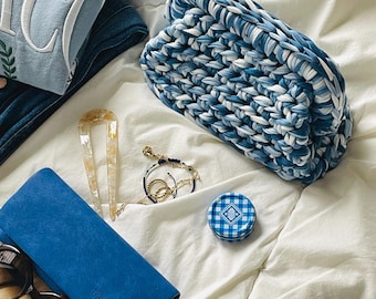 Small Clutch Crochet Pattern by EVEnHandmade