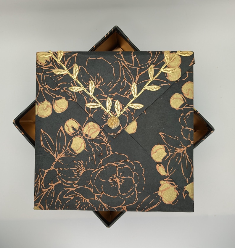Svart kopparfärgad lyxig presentask, magnetisk behållare, kopparfärgad pappersfodrad bröllopsgåva, metallisk blommig presentförpackning, elegant kuvert bild 17
