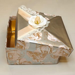 Note&Gift - Peach Floral Keepsake Box