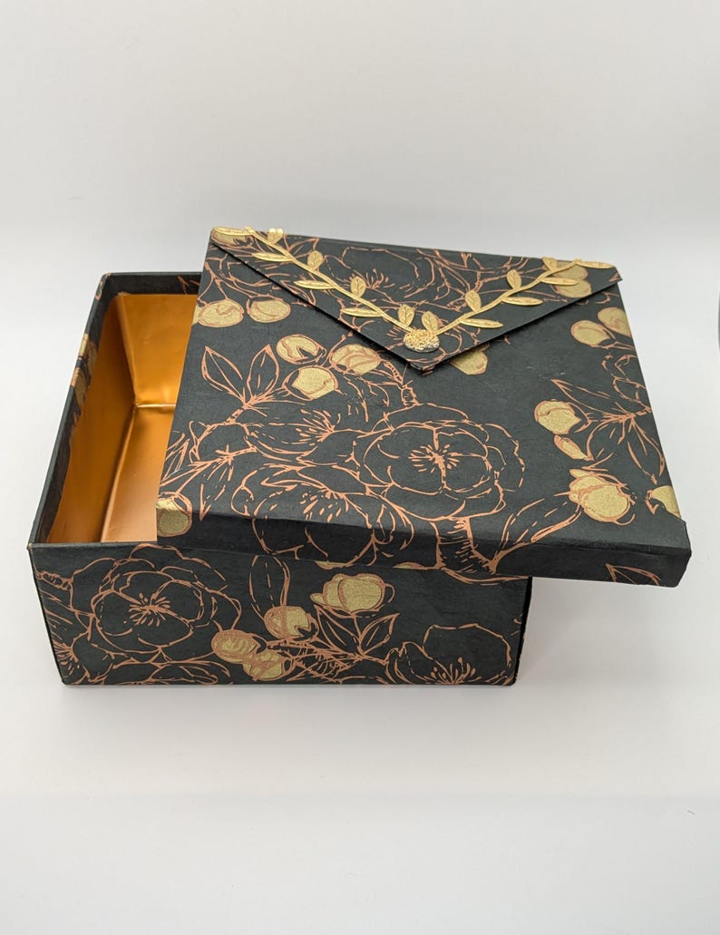 Luxury Gift Box Black Copper Keepsake Container Satin Lined Interior Elegant Packaging Solution Wedding Favor Presentation Metallic Floral Design Square Storage Box Reusable Gift Holder Special Occasion Packaging Stylish Memory Box