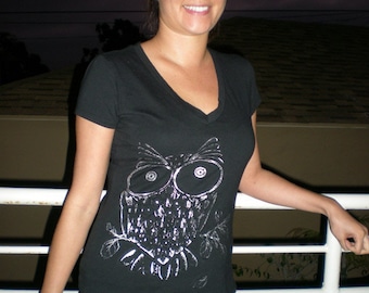 Silver Owl T-Shirt Embossed V-Neck