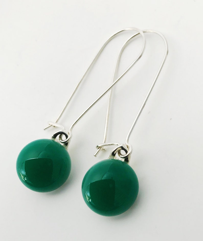 Emerald Green Fused Glass Sterling Silver Danglies Earrings imagem 1
