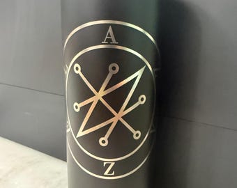 Vaso Azazel de 20 oz con recubrimiento en polvo, doble aislamiento, tapa y pajita