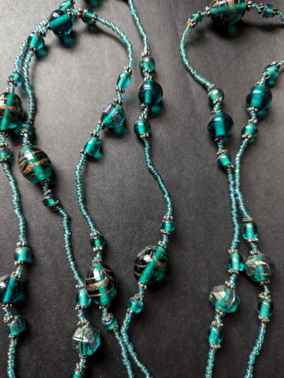 Long Vintage Flapper Style Turquoise Glass Beaded Necklace