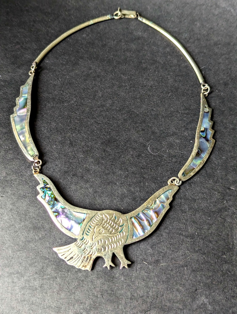 Vintage Alpaca Silver and Abalone Eagle Necklace - Mexican Silver Bird Necklace with Inlaid Shell zdjęcie 1