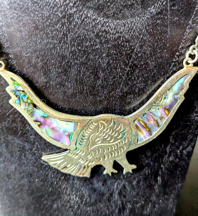 Vintage Alpaca Silver and Abalone Eagle Necklace - Mexican Silver Bird Necklace with Inlaid Shell zdjęcie 3