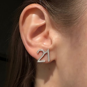 Custom Number Stud Earrings: Personalized Date Jewelry