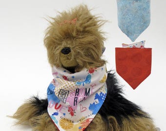 Reversible Pet Bandana, Handmade cotton poplin, easy to tie.  Travel,London, Paris, Rome