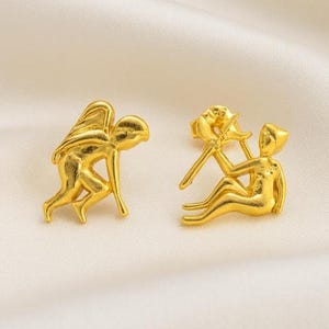 Orecchini Angelo e Diavolo, Placcati in Oro 18 K, Delicati Orecchini a Perno Angelo e Diavolo / Orecchini Spaiati Cherubino e Demone in Argento Sterling S925 /