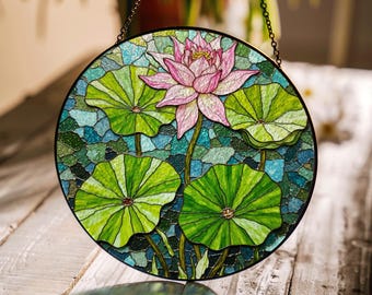 ステンドグラスの蓮の花のサンキャッチャー – 蓮の葉をモチーフにした