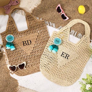 Personalisierte Strand Tragetasche, Bast Strand Strohtasche, Benutzerdefinierte Brautjungfer Strand Tragetasche, Mädchen Reise Tragetasche, Junggesellinnenabschied Geschenk