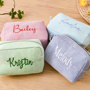 Personalized Makeup Bag, Embroidered Cosmetic Bag, Bridesmaid Gift, Custom Bridesmaid Makeup Bag, Travel Makeup Bag, Monogrammed Makeup Bag