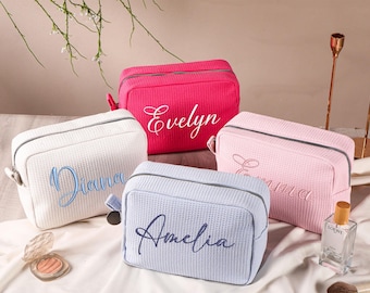 Embroidered Makeup Bag, Personalized Cosmetic Bag, Bridesmaid Makeup Bag, Monogrammed Makeup Bag, Monogrammed Toiletry Bag, Bridesmaid Gifts
