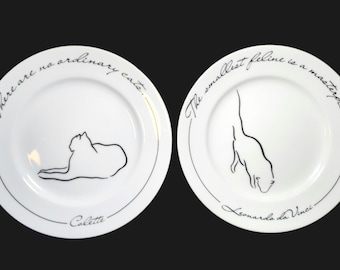 2 The Monkey And The Peddler Liz Ross 8 1/4” Minou Cat Plates Set Of 2