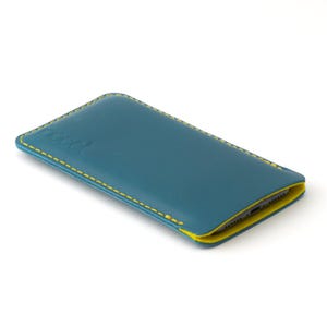 Funda de piel flor para Galaxy S24 Ultra - Piel turquesa con forro de fieltro de lana amarillo - Disponible para todos los modelos Samsung Galaxy