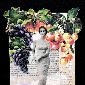 Original Collage Kunst, &quot;&quot;Sweet Stroll&quot;&quot;, handgefertigte, ungerahmte Papiercollage, Wandkunst, Vintage Papiere, Obst, schön zum Einrahmen.&quot;