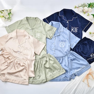 Bridesmaids Matching PJs, Bridesmaid Pajamas Set, Bachelorette Party, Bridesmaid Proposal, Satin Pajama Set, Bridal Shower Gifts, Pajama Set