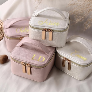 Personalisierte Leder Schmuckschatulle, Reiseschmuckschatulle, Brautjungfer Vorschlag, Benutzerdefinierter Name Brautpartygeschenk, Hochzeitsbevorzugung, Valentines Geschenk für Sie